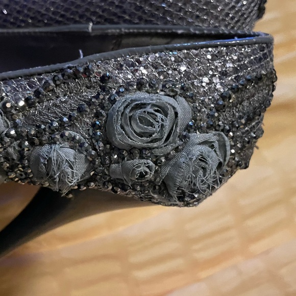 RARE Mascotte sparkly stilettos! Ruffle Roses Sequins! Size 7 Prom Homecoming EC - Picture 3 of 6